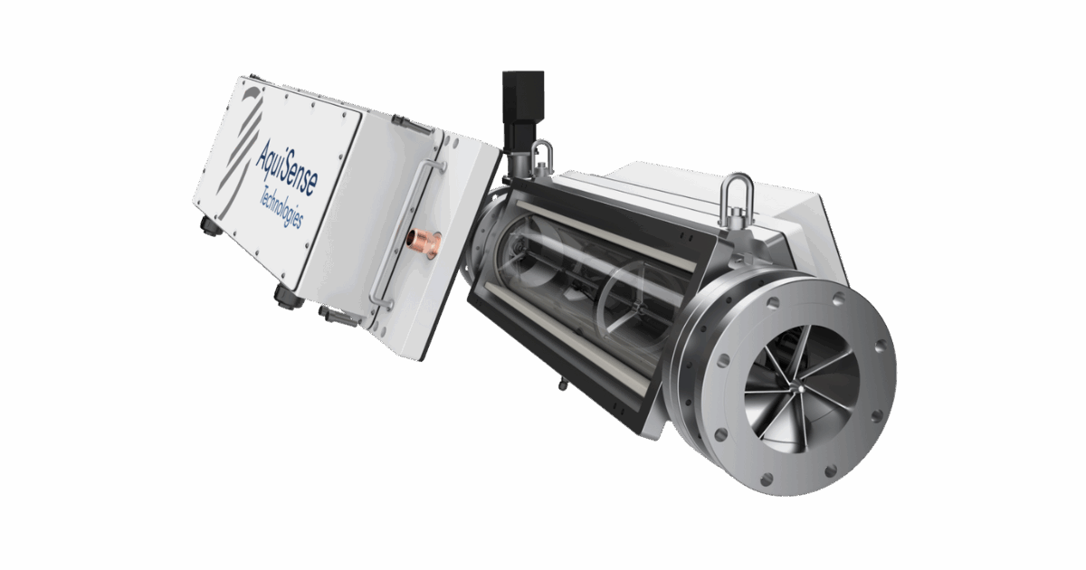 uv water treatment with self-cleaning feature